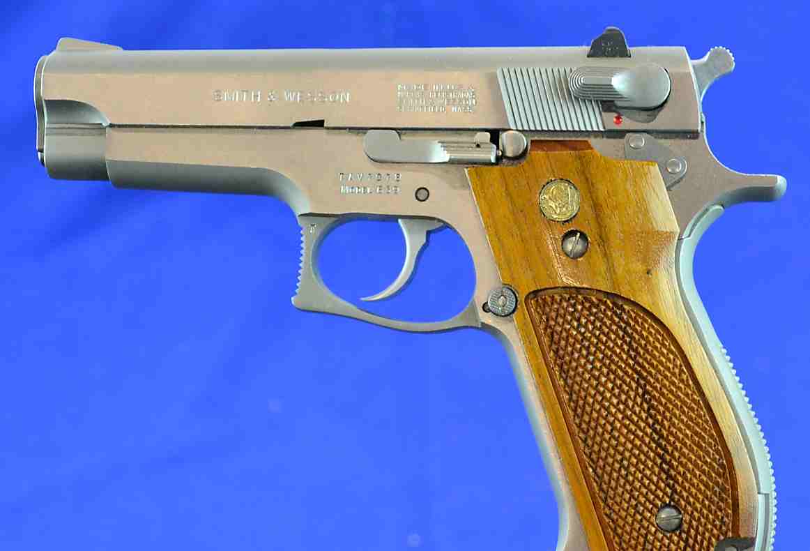 Smith And Wesson Model 639 9mm Semi Auto Pistol For Sale At 11945401 4463